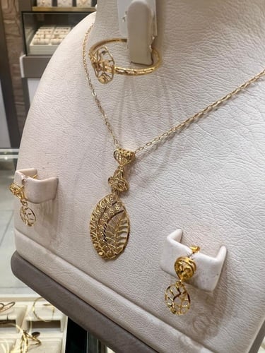 نصف طقم الزيتون الفاخر