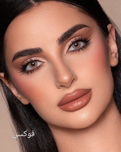 عدسات ذهبي فوكسي