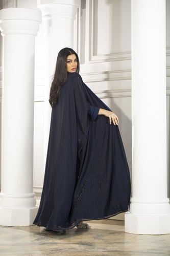 عباية بشت كحلي باكمام أنيقة