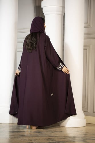 عبايه عنابي بتطريز ابيض