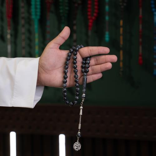 سبحة بكلايت أسود بتعريق رمادي