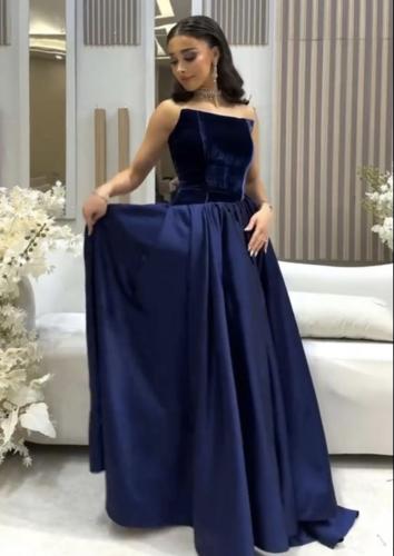 فستان بصدرية مخمل وميكادو دبل كلوش