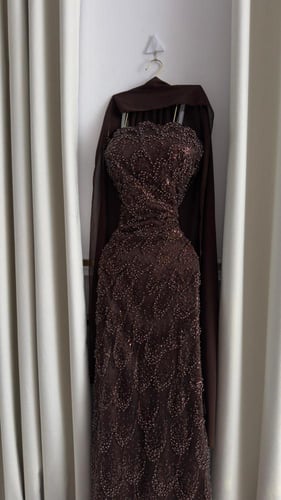 فستان سهره انيق مطرز بالخرز