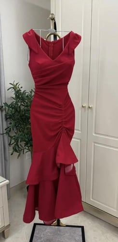 فستان سهرة ميد احمر طبقات متدرجة