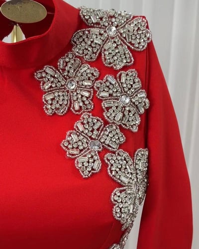 طقم قطعتين تنوره طويل سترتش