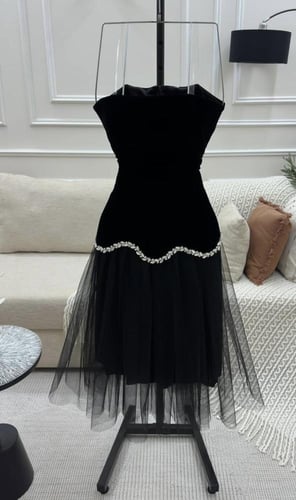 فستان سهره مخمل وتل مزين بالكرستال