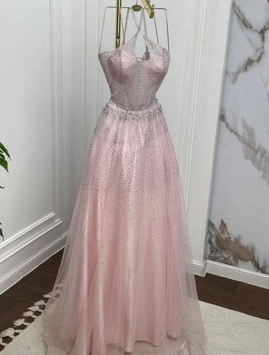 فستان سهره مرصع بفصوص الكرستال