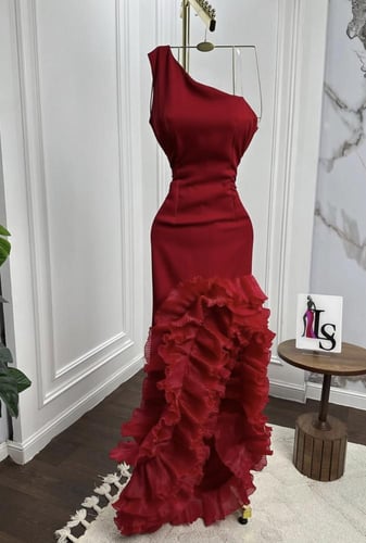 فستان باربي المزين بطبقات الاورجنزا