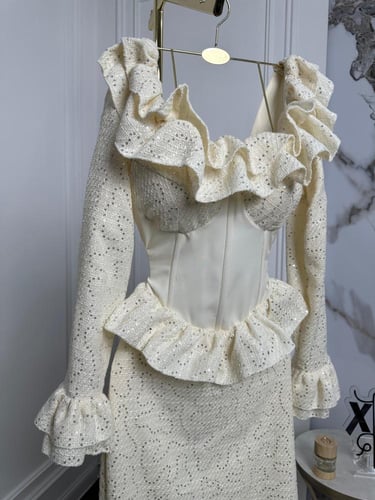 فستان اوف وايت طويل قماش شانيل