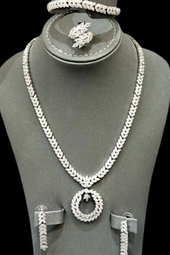 طقم زركون فخم