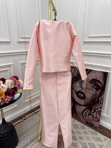 فستان وردي بجاكيت منفصل انيق