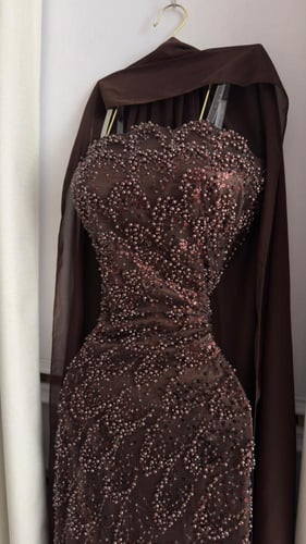 فستان سهره انيق مطرز بالخرز