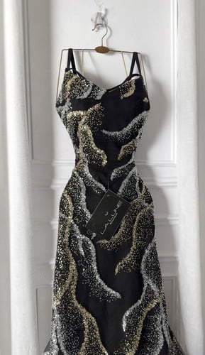 فستان سهره اسود تطريز كامل