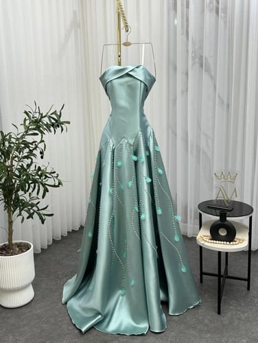 فستان سهره تب مزين بالفصوص