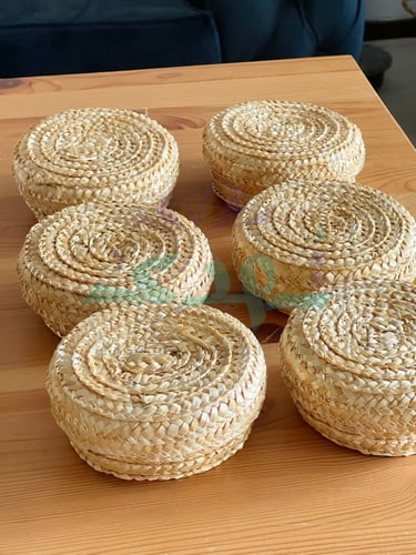 سلات خوص بغطاء