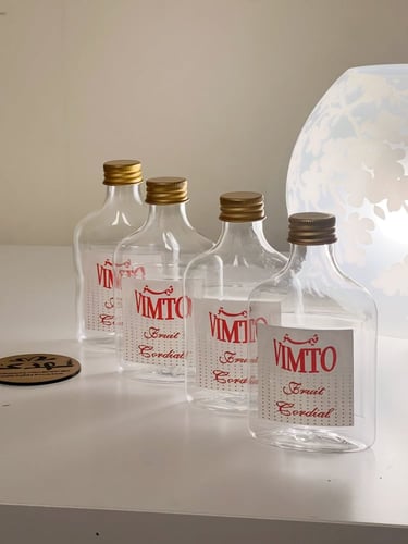 4 علب بلاستيك عصير فيمتو ميني