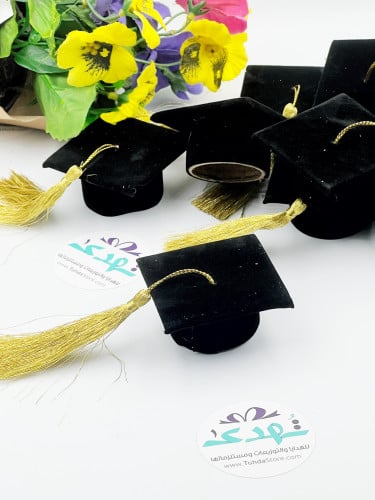 درزن قبعة تخرج ميني