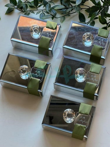 توزيعات علب اكسسوار كريستال