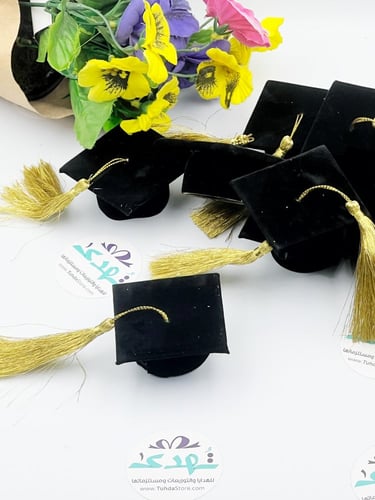 درزن قبعة تخرج ميني