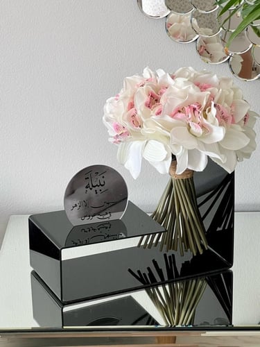 استاند مسكة عروس