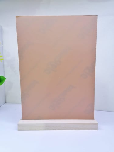 قاعدة خشبية لأكريلك مقاس(A4)