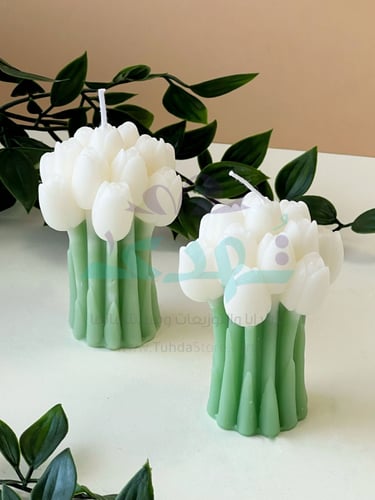 شموع توليب أبيض