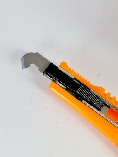 مشرط قص الاكريلك برأسين