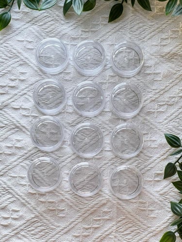 درزن علب لوشن فارغة