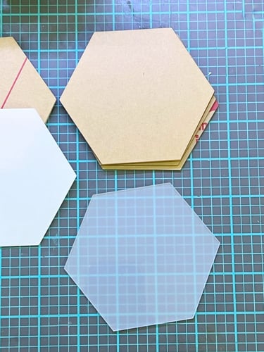 درزن اكريلك سداسي 10 سم