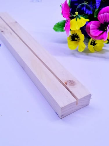 قاعدة خشبية لأكريلك مقاس(A4)