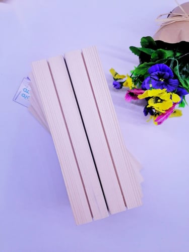 درزن قاعدة خشبية لاكريلك A4