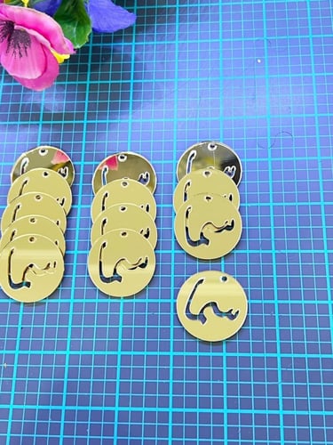 تفريغ اسم لوقو دائري اكريلك