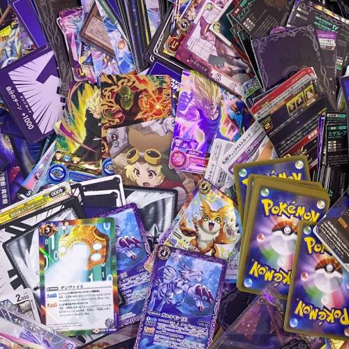 بطاقات انمي