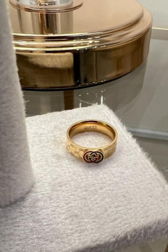 خاتم من ماركة قوتشي