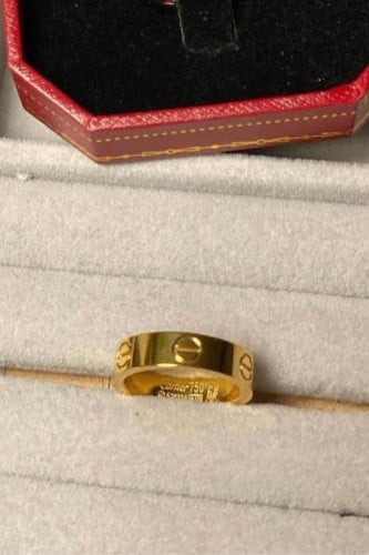 خاتم من ماركة كارتير لوف