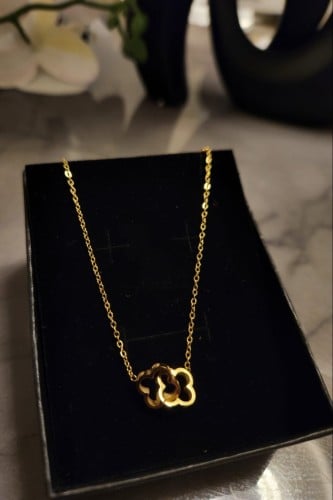 سلسال كارتير ذهبي