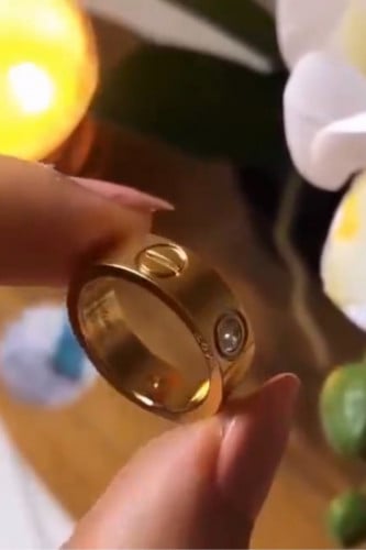 خاتم من ماركة كارتير لوف