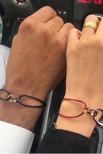 سوارة من ماركة كارتير الخيط