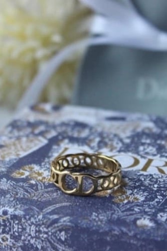 خاتم ماركة كريستيان ديور