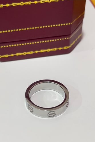 خاتم من ماركة كارتير