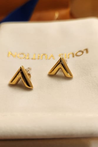 حلق من ماركة لويس فيتون