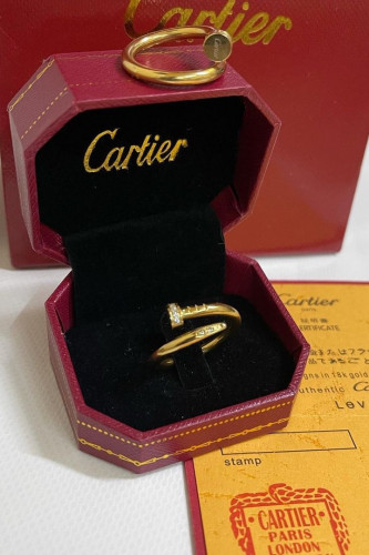 خاتم ماركة كارتير المسمار
