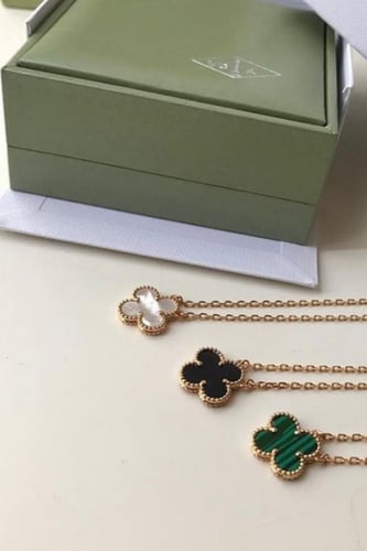 سلسال من ماركة فان كليف