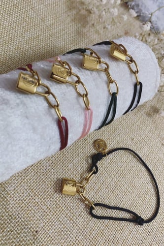 سوارة ماركة لويس فيتون