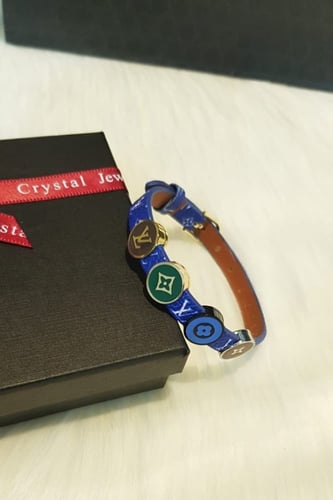 سوارة ماركة لويس فيتون