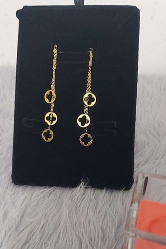 حلق من ماركة لويس فيتون