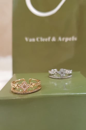 خاتم من ماركة فان كليف