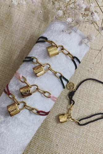 سوارة ماركة لويس فيتون