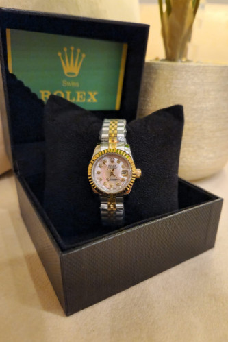 ساعة من ماركة رولكس ديت جست ميناء روز