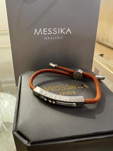 اساور من ماركة ميسيكا